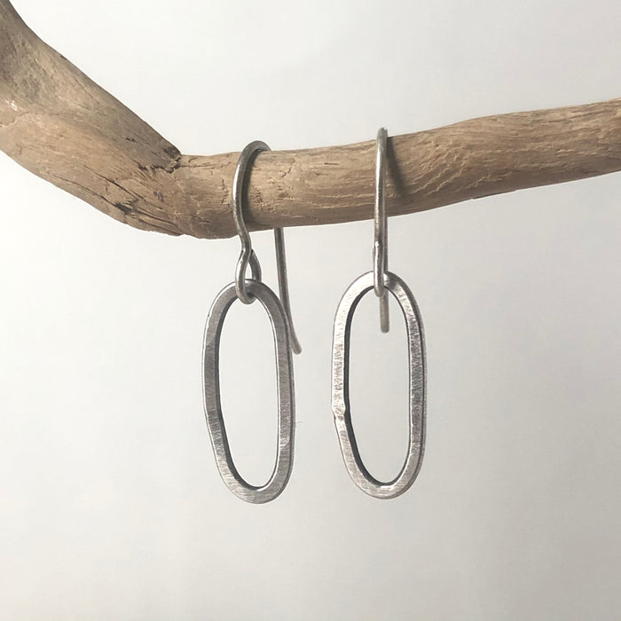 № 105 Small Oval Hoop