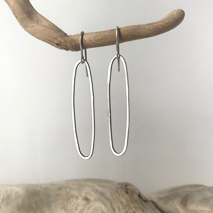 № 106 Large Oval Hoop