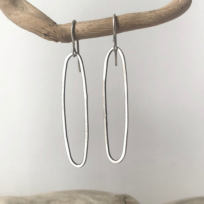 № 106 Large Oval Hoop